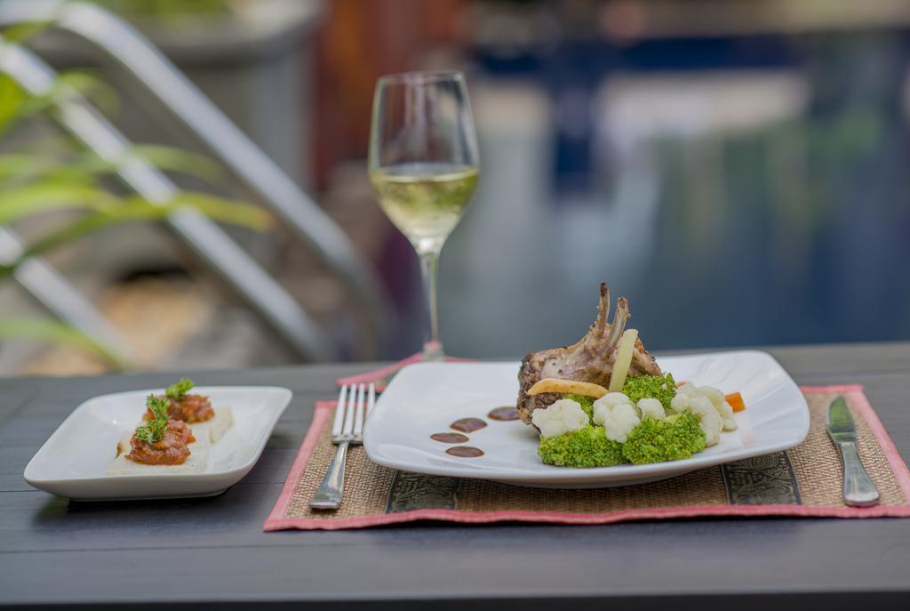 Skor Boutique Hotel Siem Reap Luaran gambar
